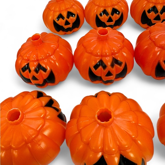 VTG Halloween Pumpkin JOL Plastic Blow Mold String Light Covers Lot Of 15 READ! - Picture 4 of 6